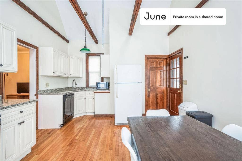 4 BR in Boston