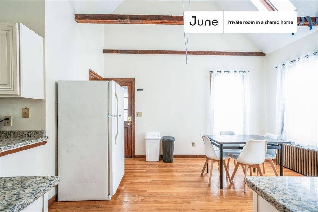 4 BR in Boston