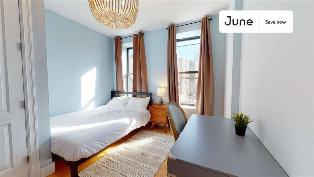 2 BR in New York City