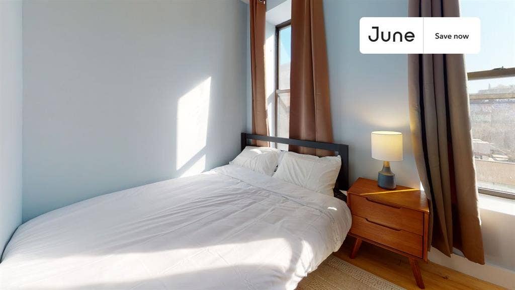 2 BR in New York City