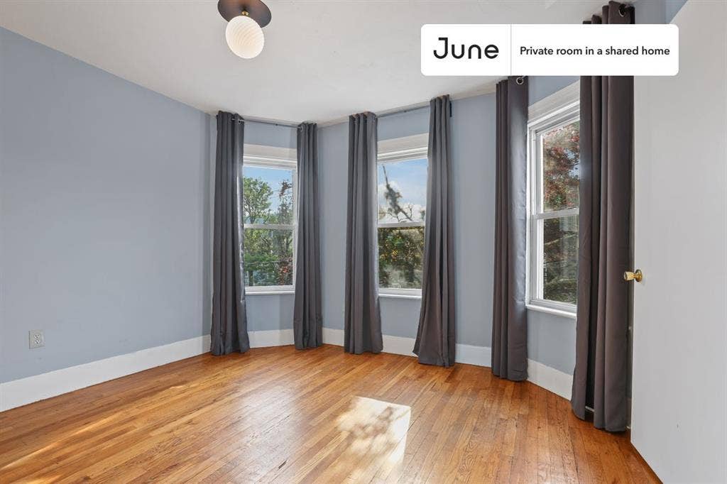 3 BR in Boston