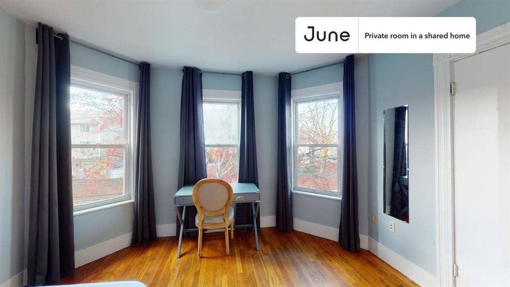3 BR in Boston