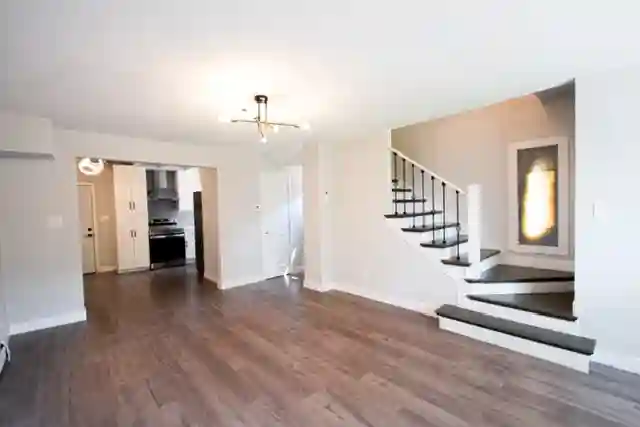 2 Master Suites Available