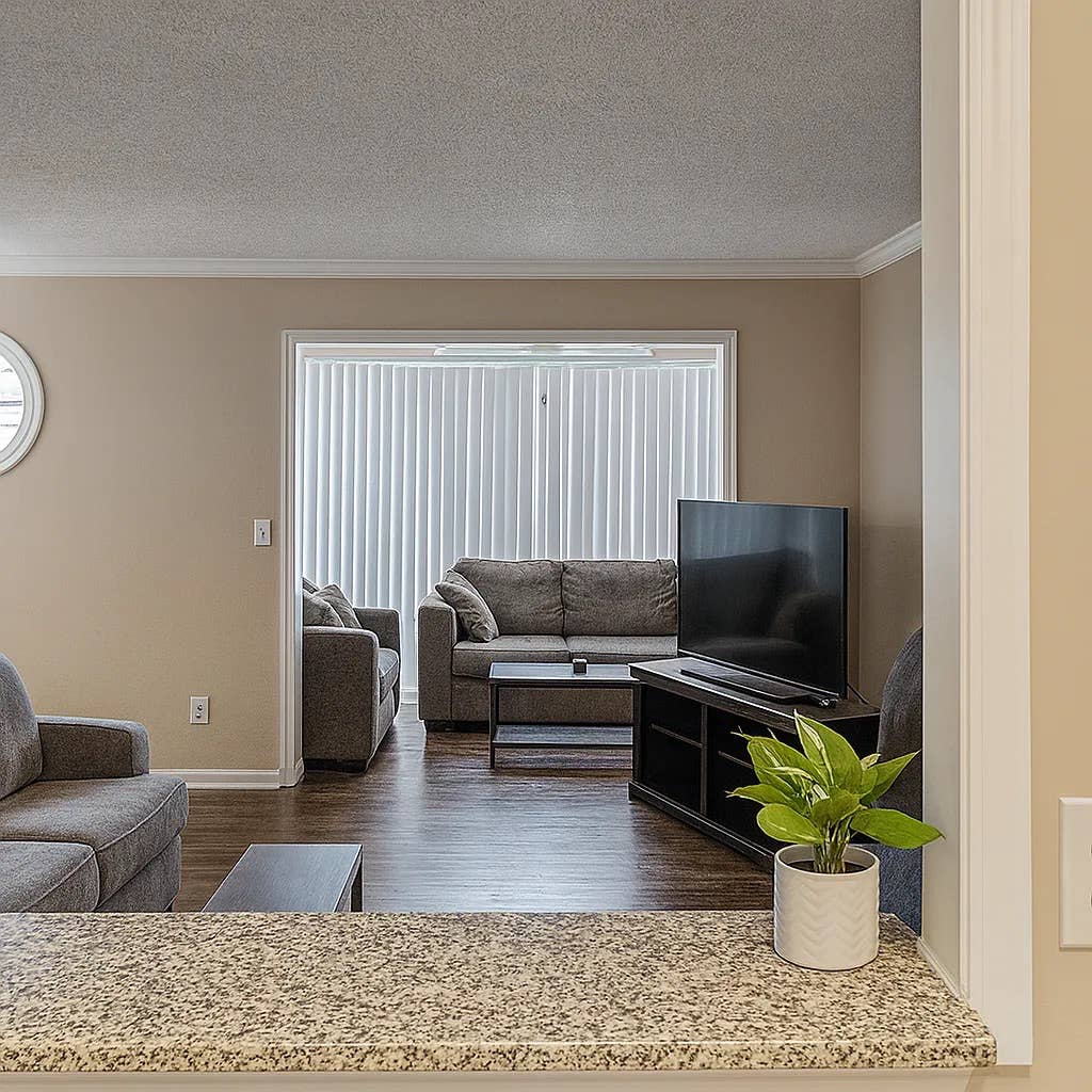 2 BR in Clarkston