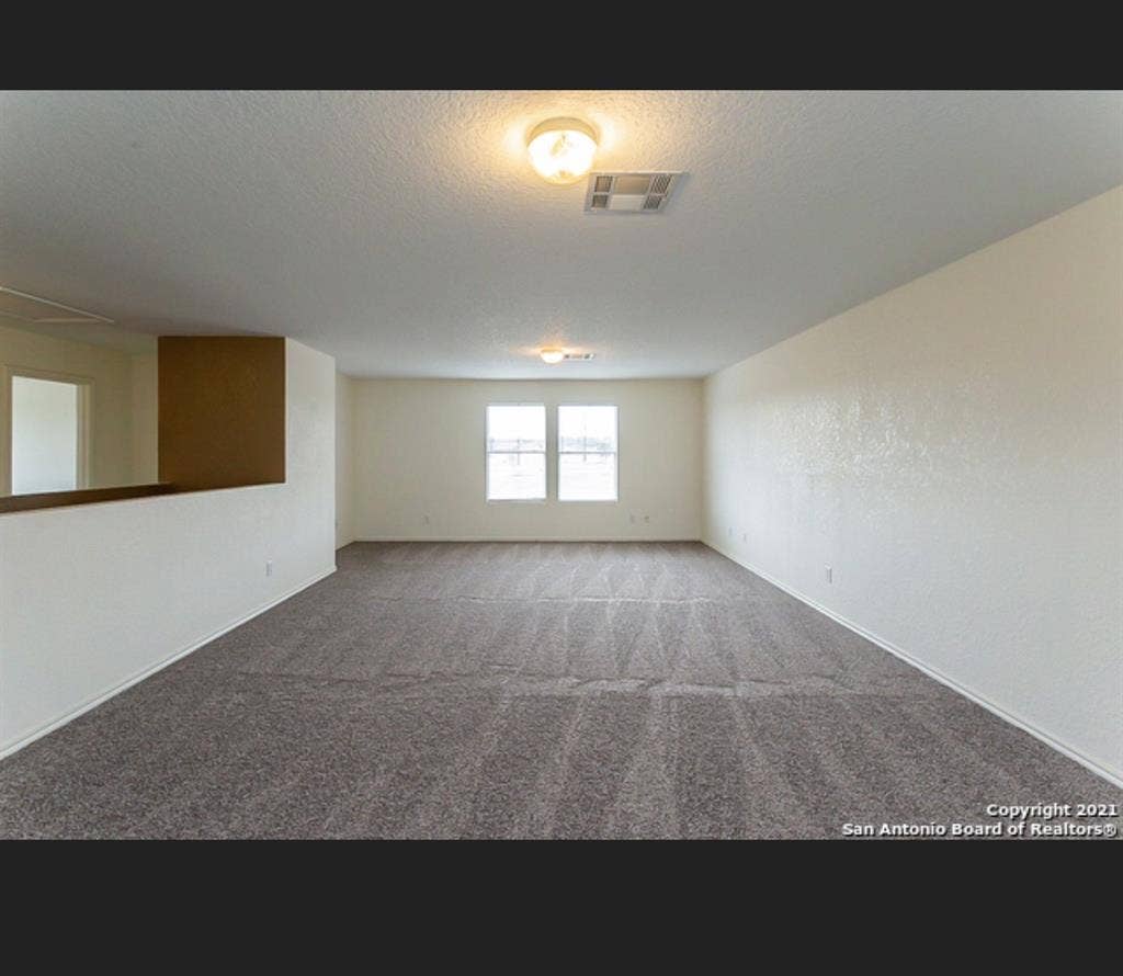 Large Cheap Room For Rent