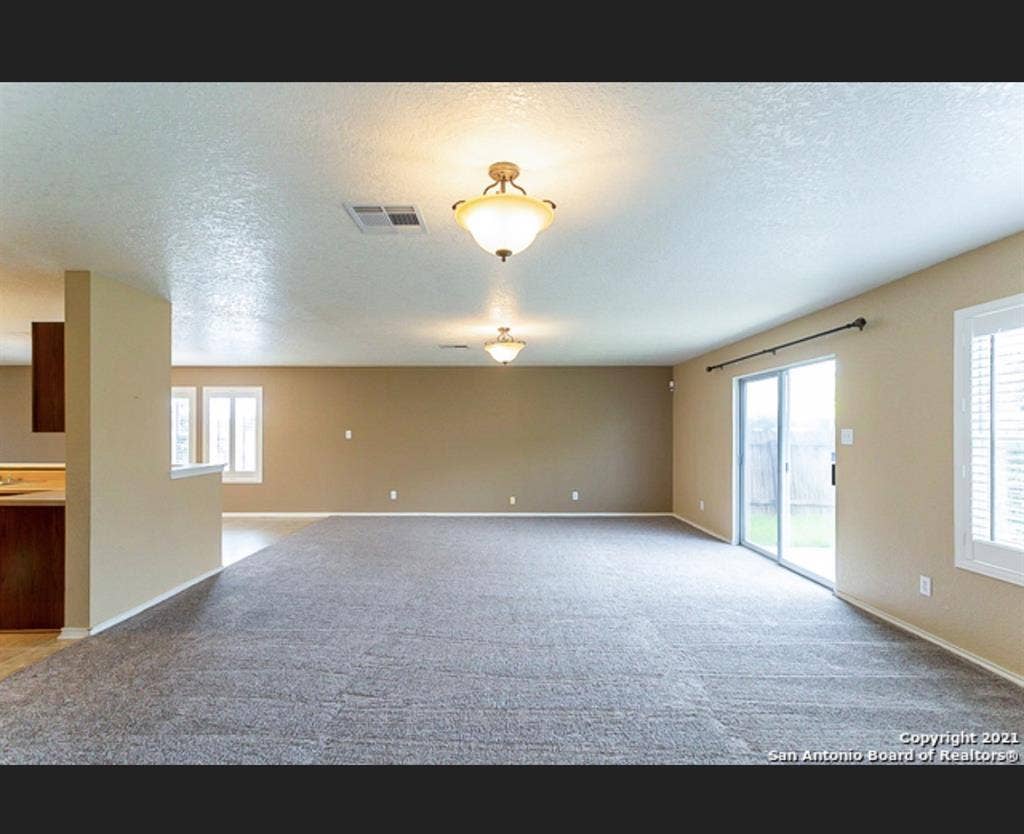 Large Cheap Room For Rent