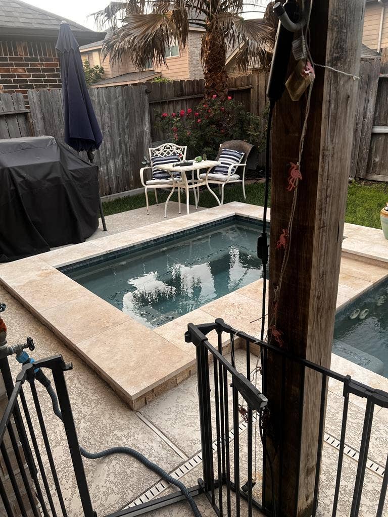 Private Furnished Upstairs $1300