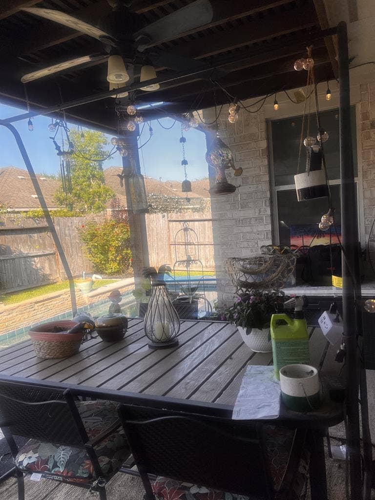 Private Furnished Upstairs $1300
