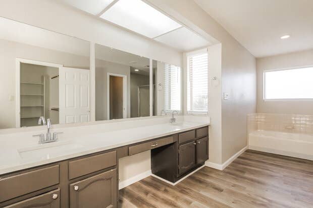 Roommate – Private Master Suite