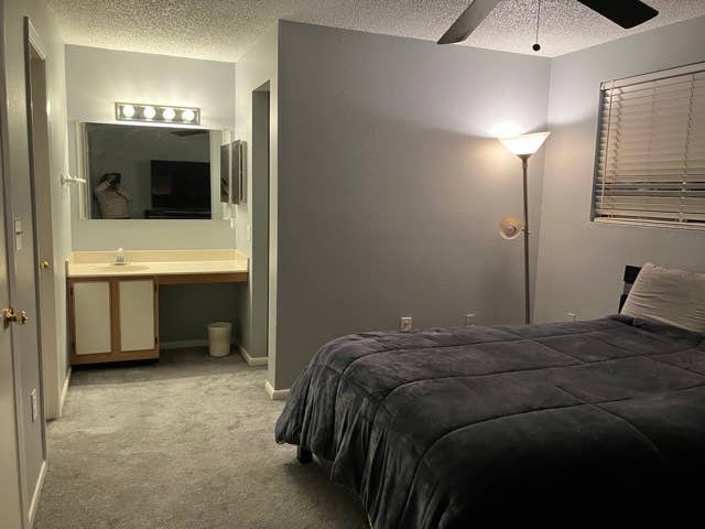 $1050 Furnished Room/Pool