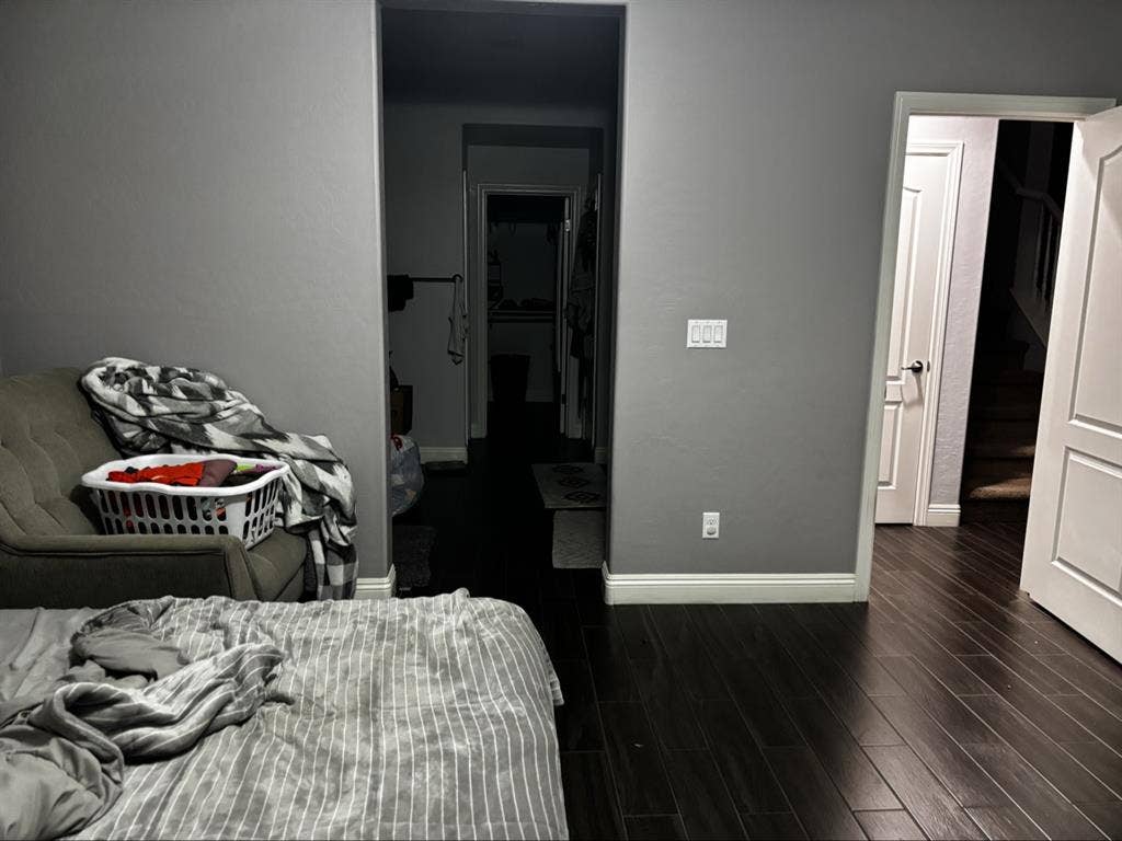 FEMALES • PRVATE MASTER SUITE.