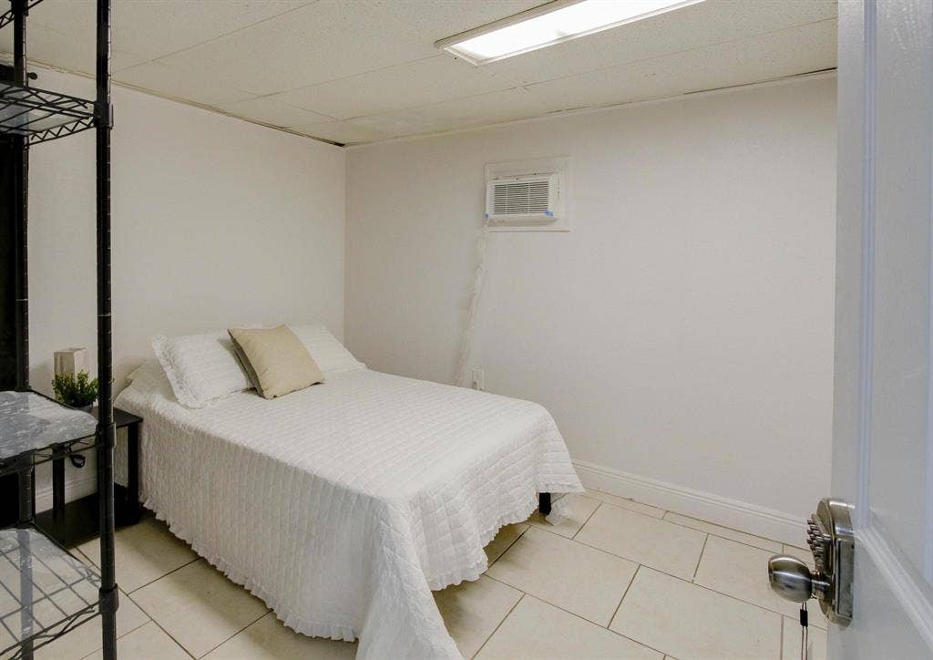 6 BR in Tampa