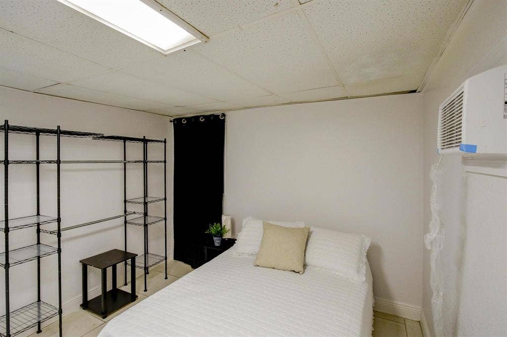 6 BR in Tampa