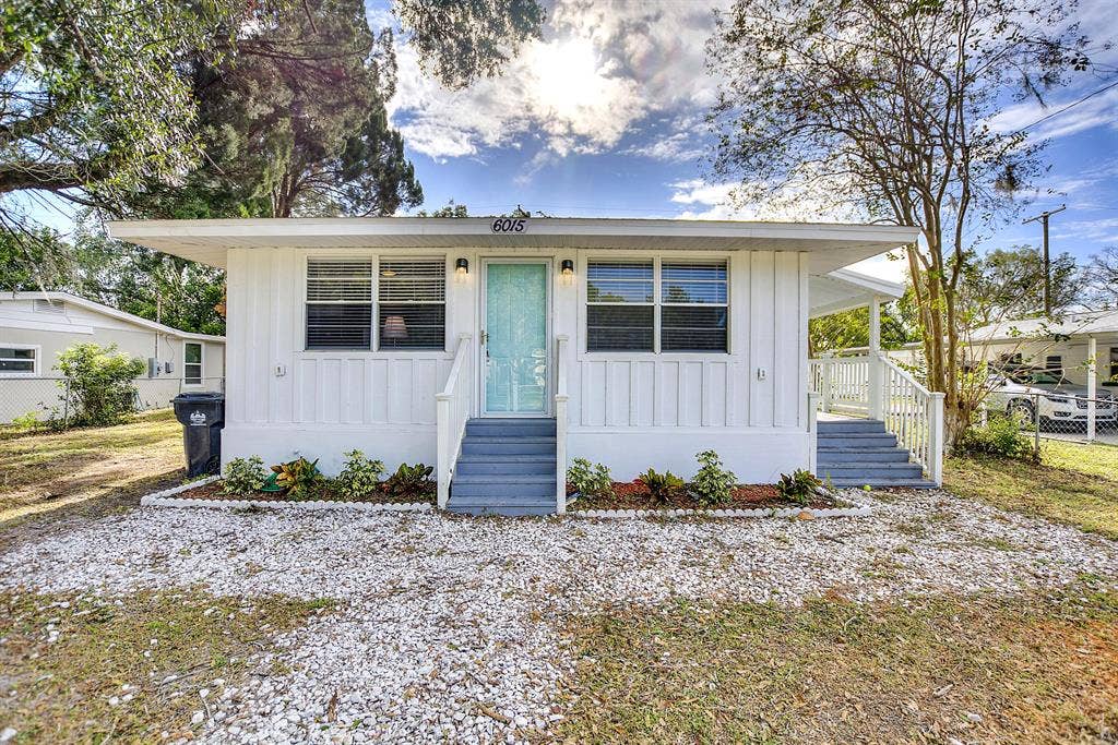 5 BR in Apollo Beach