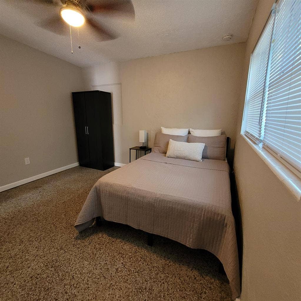 6 BR in Orlando