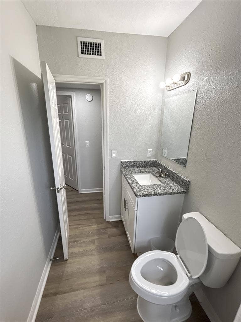 3 BR in Orlando