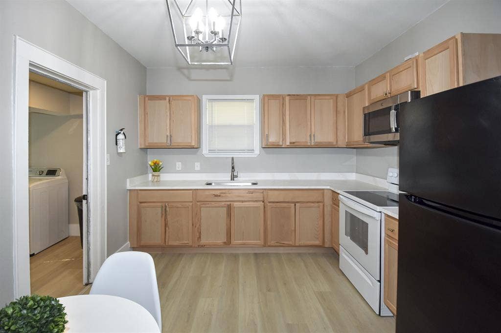 10 BR in Dallas