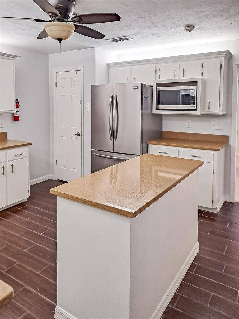 9 BR in Port Orange