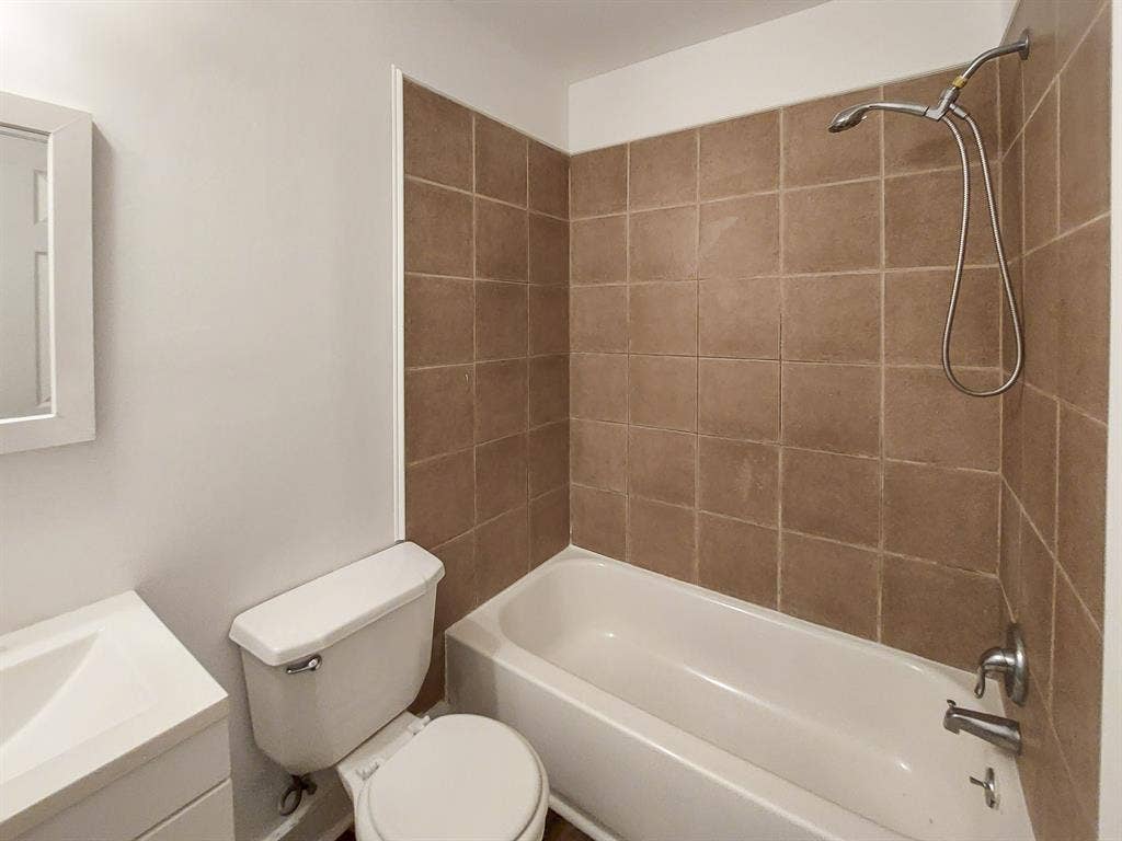 2 BR in Atlanta