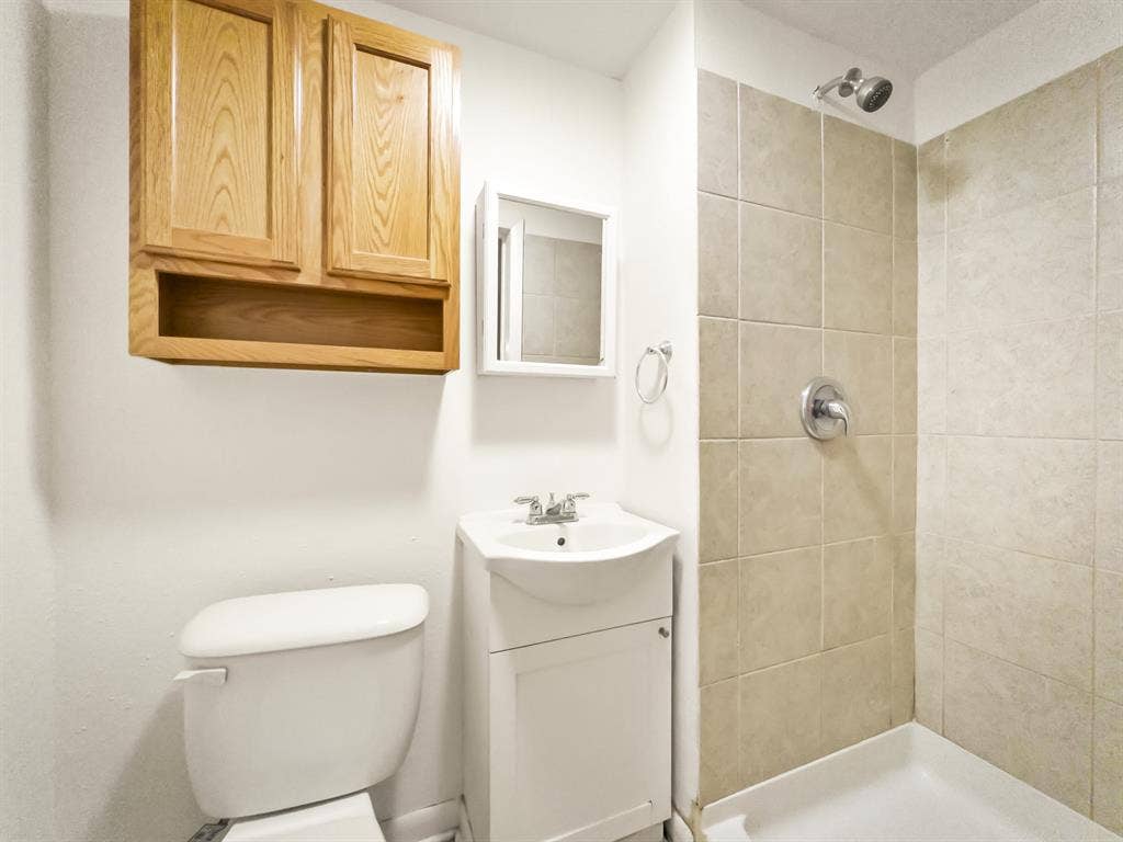 6 BR in Jacksonville