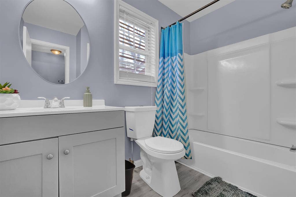 7 BR in College Park