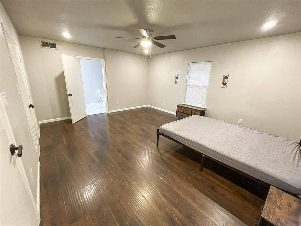 7 BR in Richland Hills