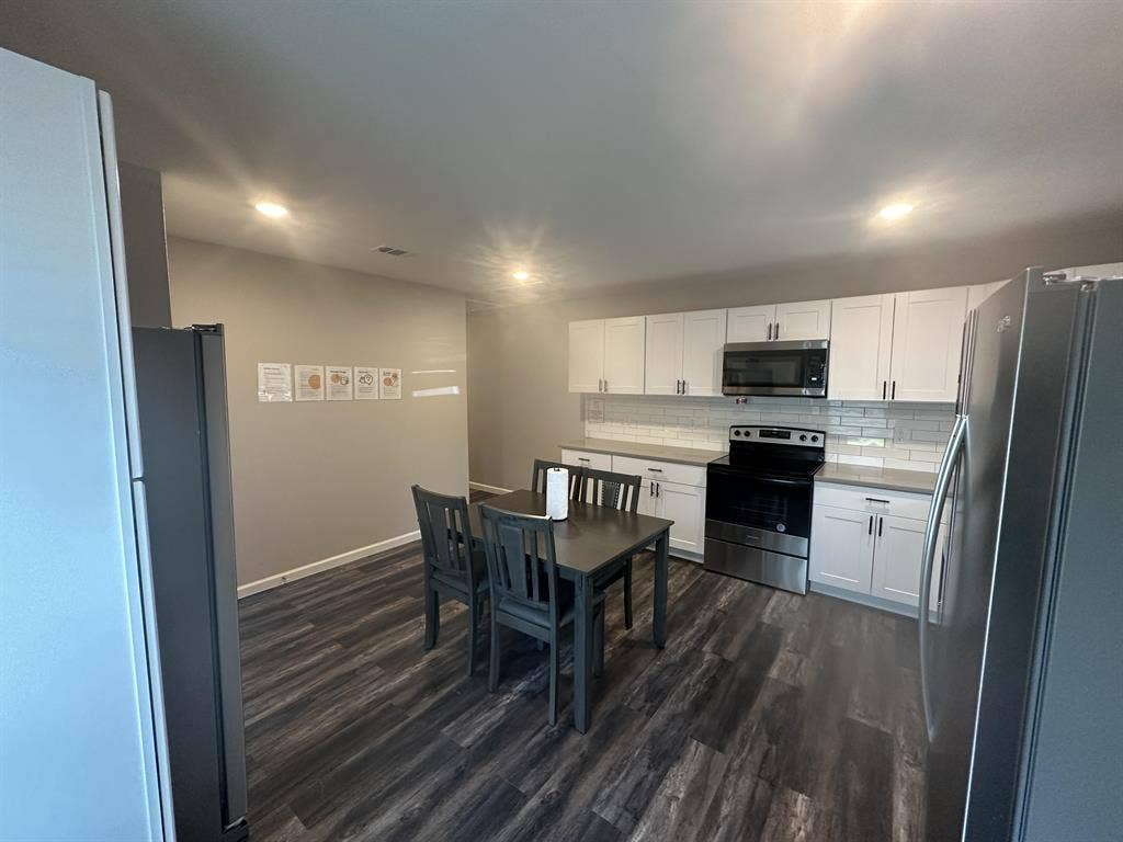 6 BR in Dallas