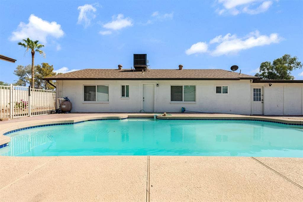 6 BR in Phoenix