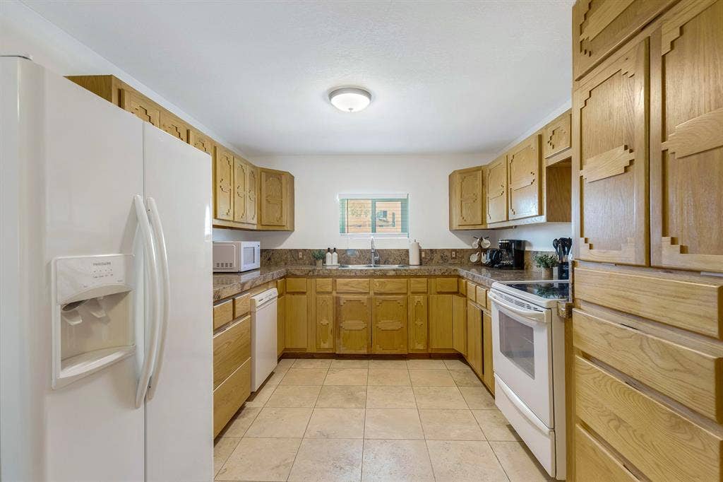 6 BR in Phoenix