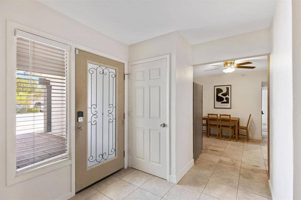 6 BR in Phoenix