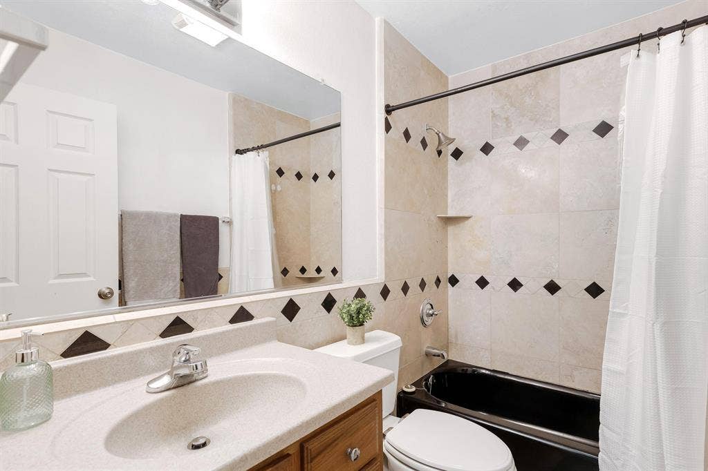 6 BR in Phoenix