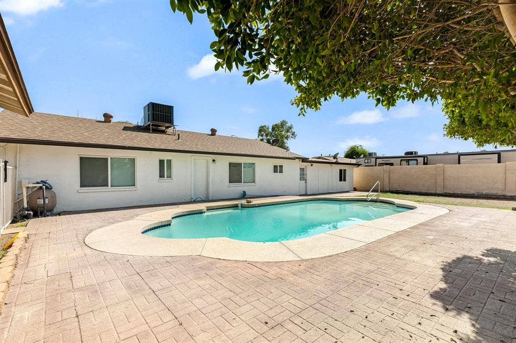 6 BR in Phoenix