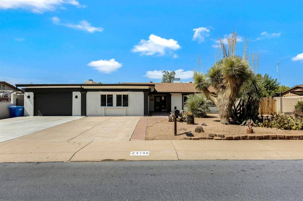 6 BR in Phoenix