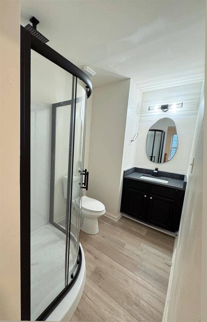 5 BR in Lawrenceville