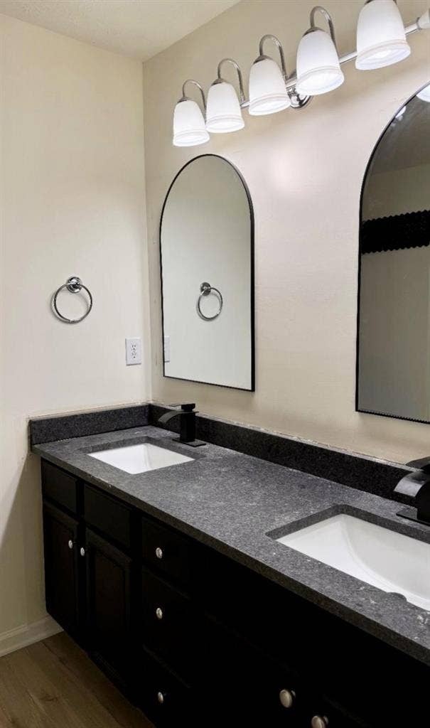 5 BR in Lawrenceville