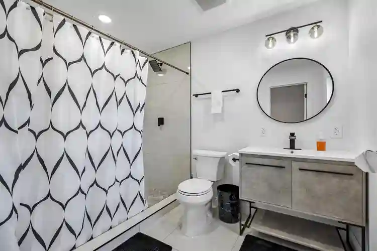 6 BR in Melbourne