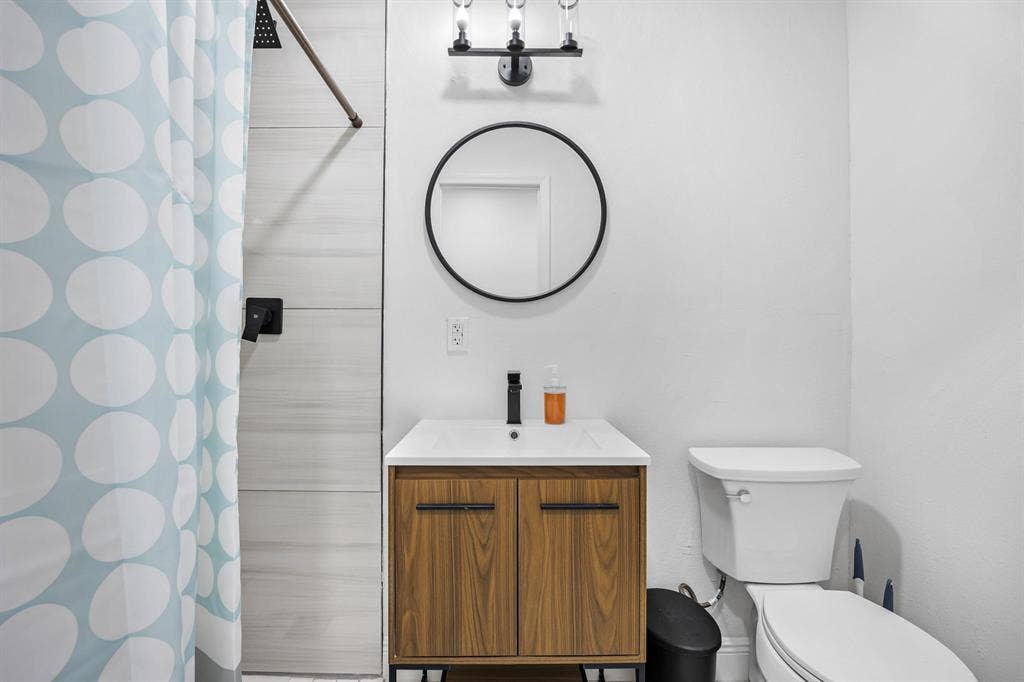 6 BR in Melbourne