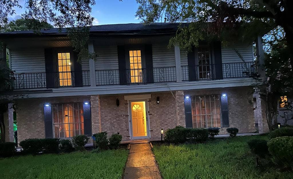 3 BR in Houston