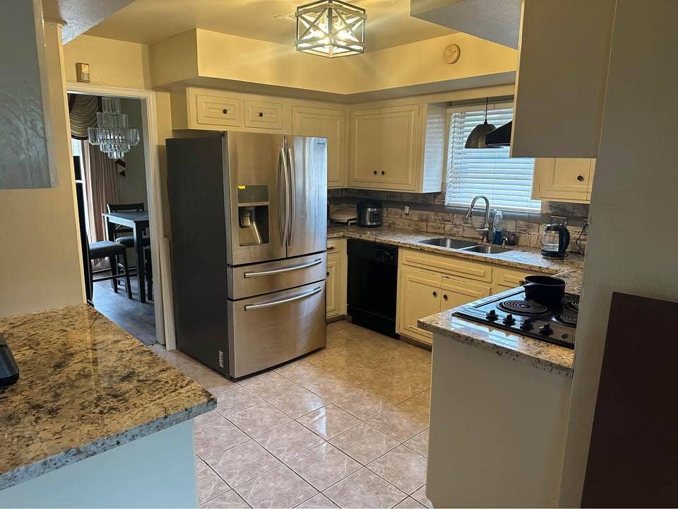 3 BR in Houston