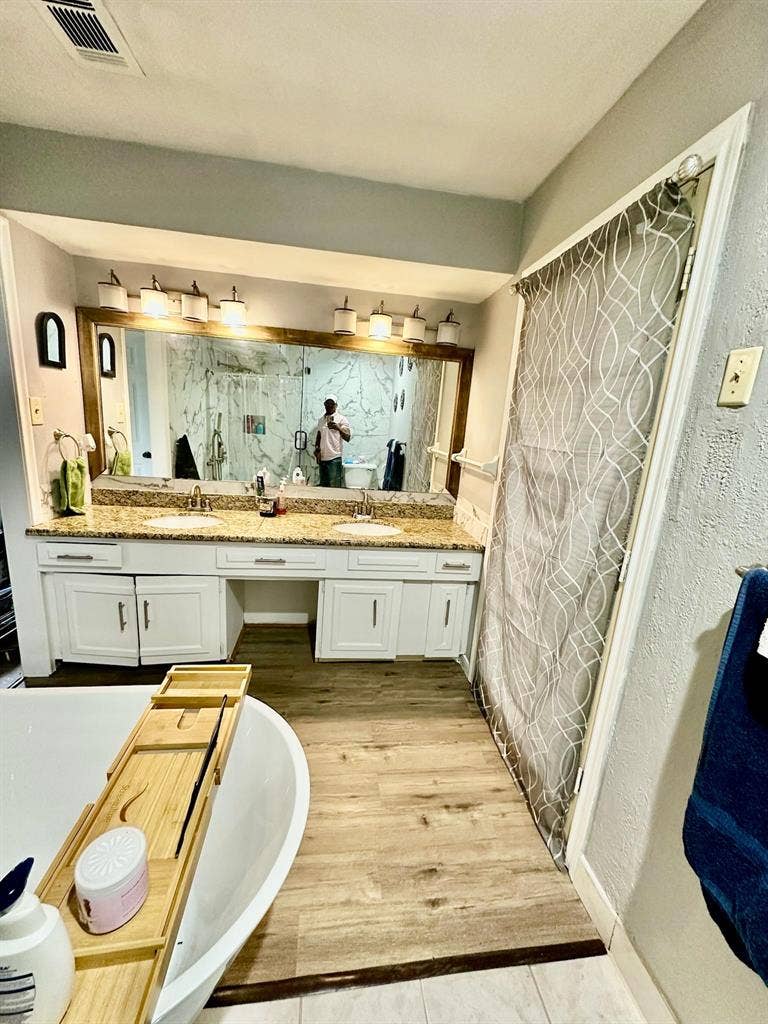 3 BR in Houston