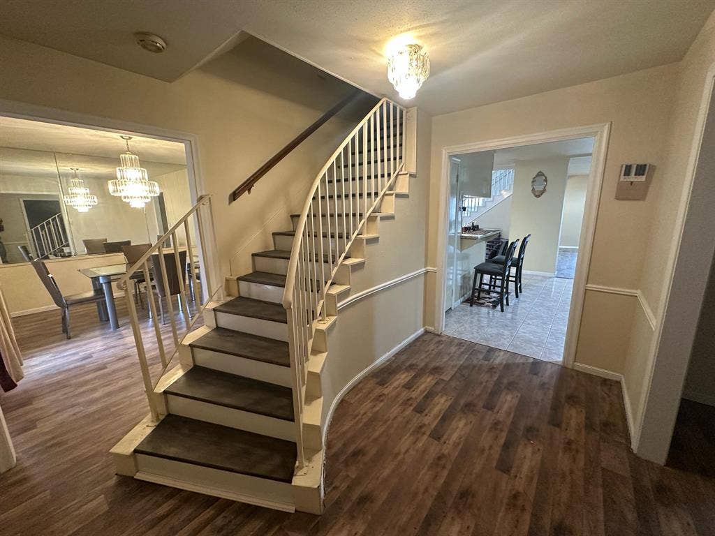 3 BR in Houston