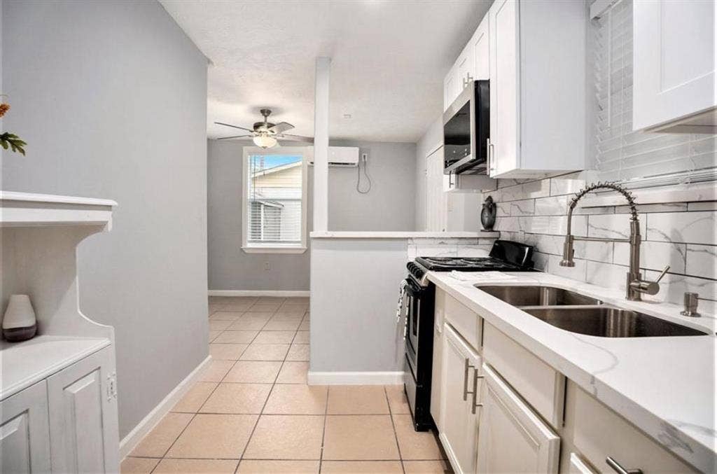 1 BR in Houston