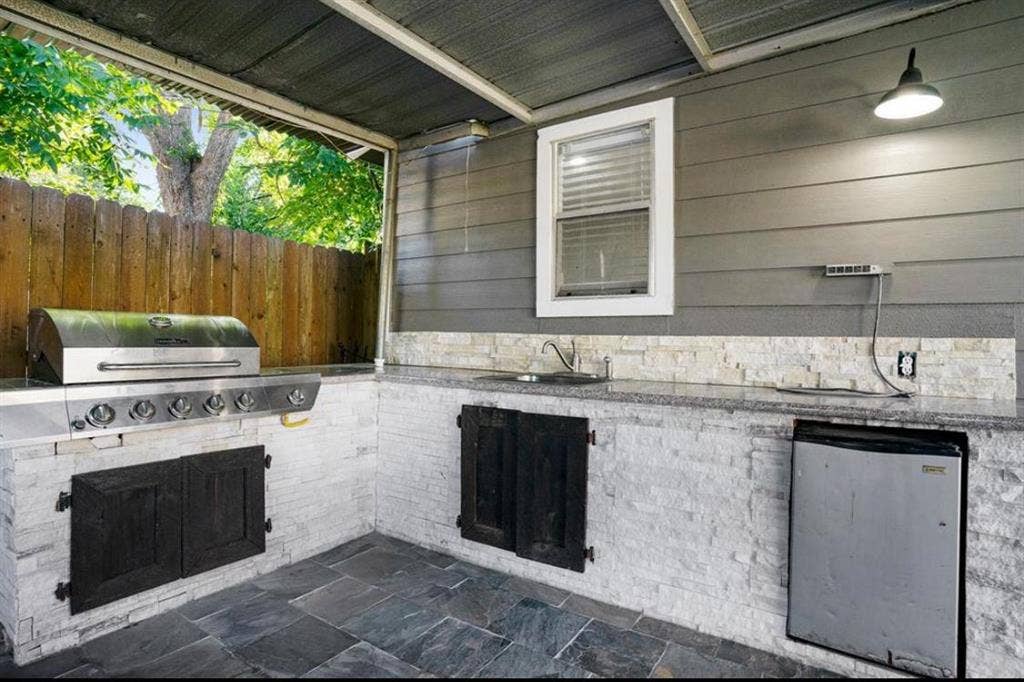 1 BR in Houston