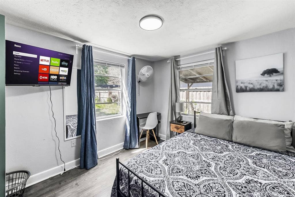 4 BR in Jacksonville