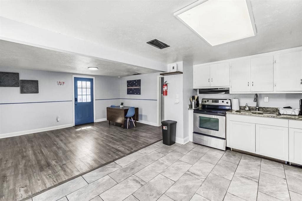 4 BR in Jacksonville