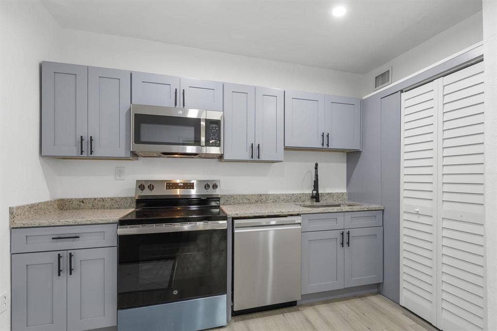 3 BR in Tampa