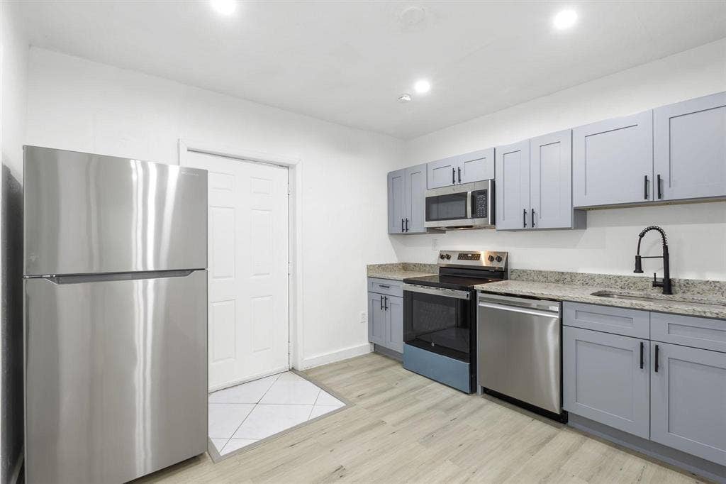 3 BR in Tampa