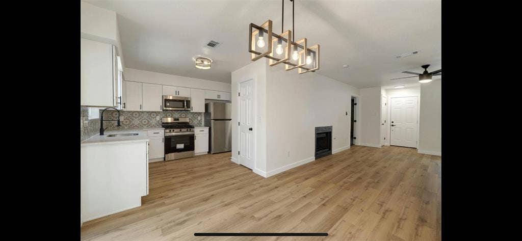 3 BR in Austin