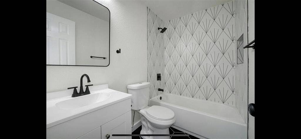 3 BR in Austin