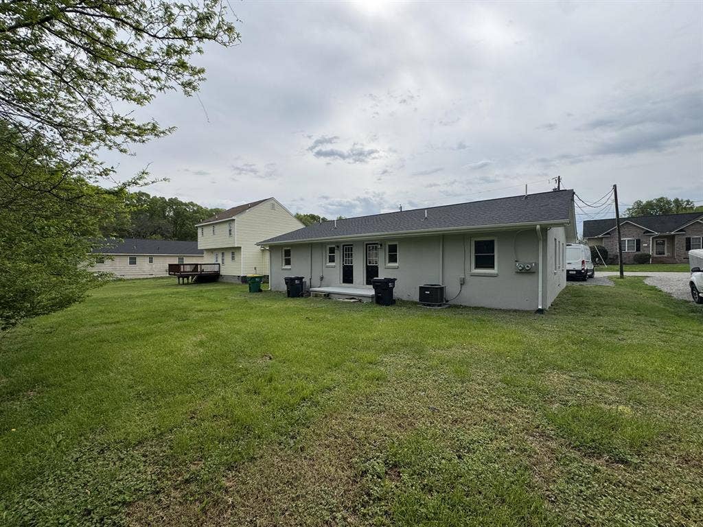4 BR in Hopewell